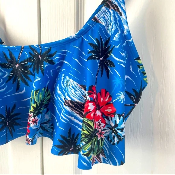 Flounced Bikini Top - Picture 2 of 6